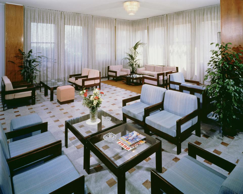 Hotel Continental Фано Экстерьер фото